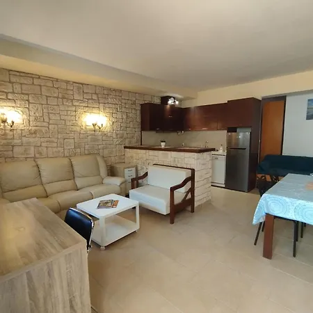 Appartement Ranin's In Greece